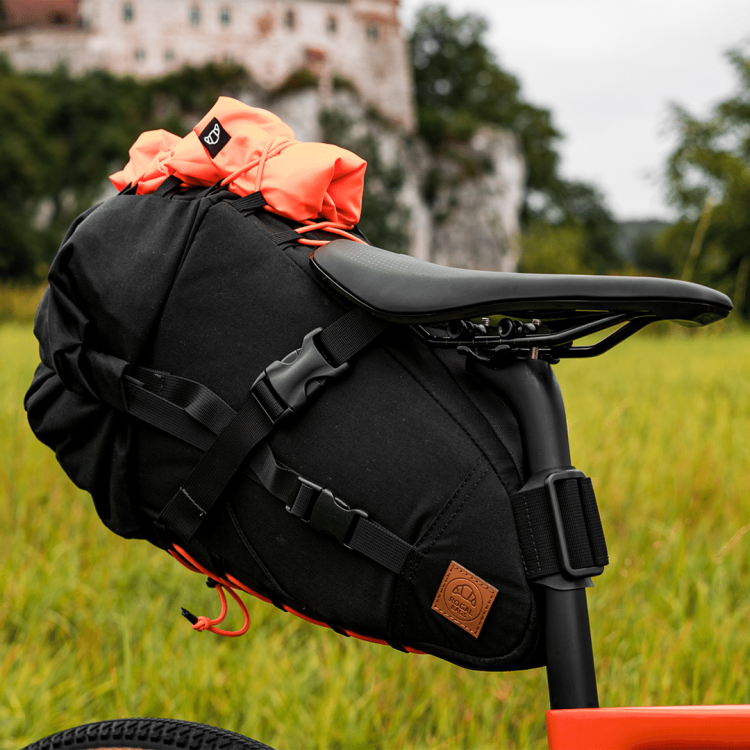 Bee Bag pokrowiec 02.png